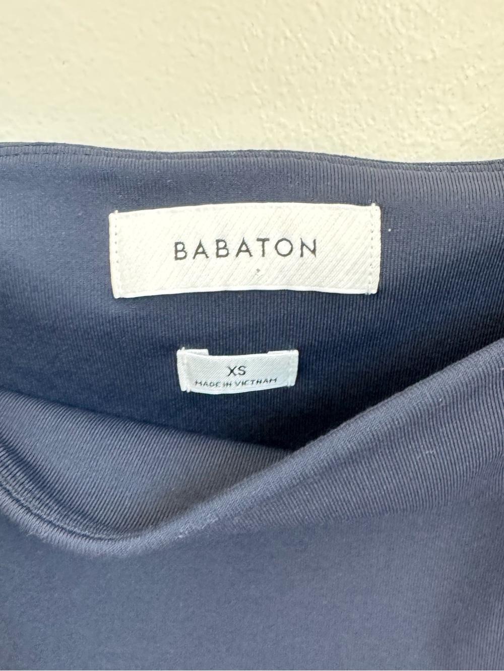 Aritzia Babaton Navy Square Neck Short Sleeve Crop Top Size XS - Picture 4 of 4